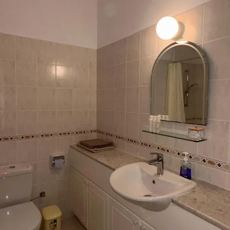 One Bedroom In Tala Apartment *